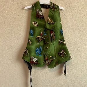 Kids western adjustable vest green with rodeo horse print size 8